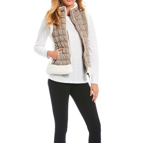 Calvin Klein Performance Sherpa Trim Puffer Vest M - Picture 6 of 8